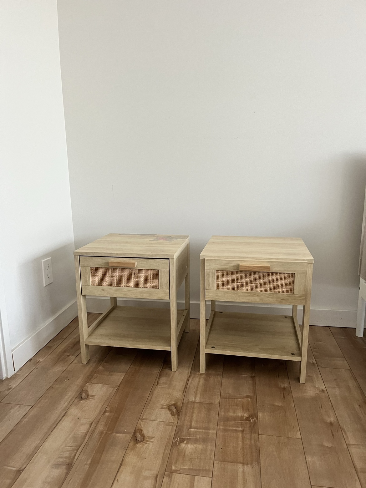 Night Stand Table (Set of 2) - photo 2