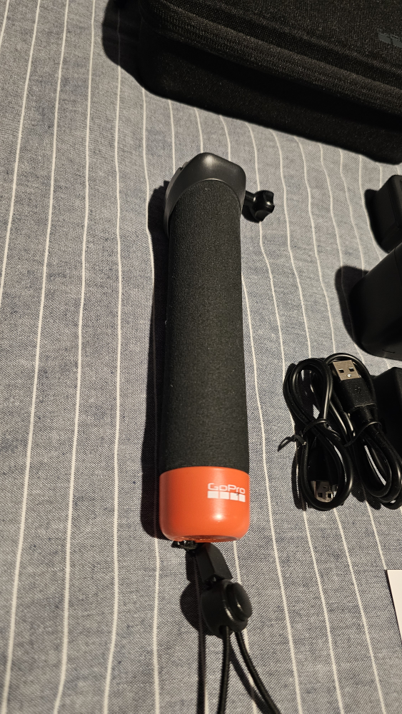 GoPro Hero 9 + accessories image indicator(8)