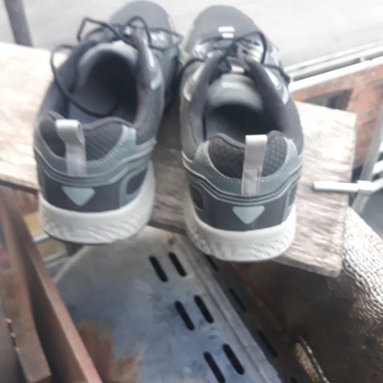 Mens Skechers sz13 - photo 4