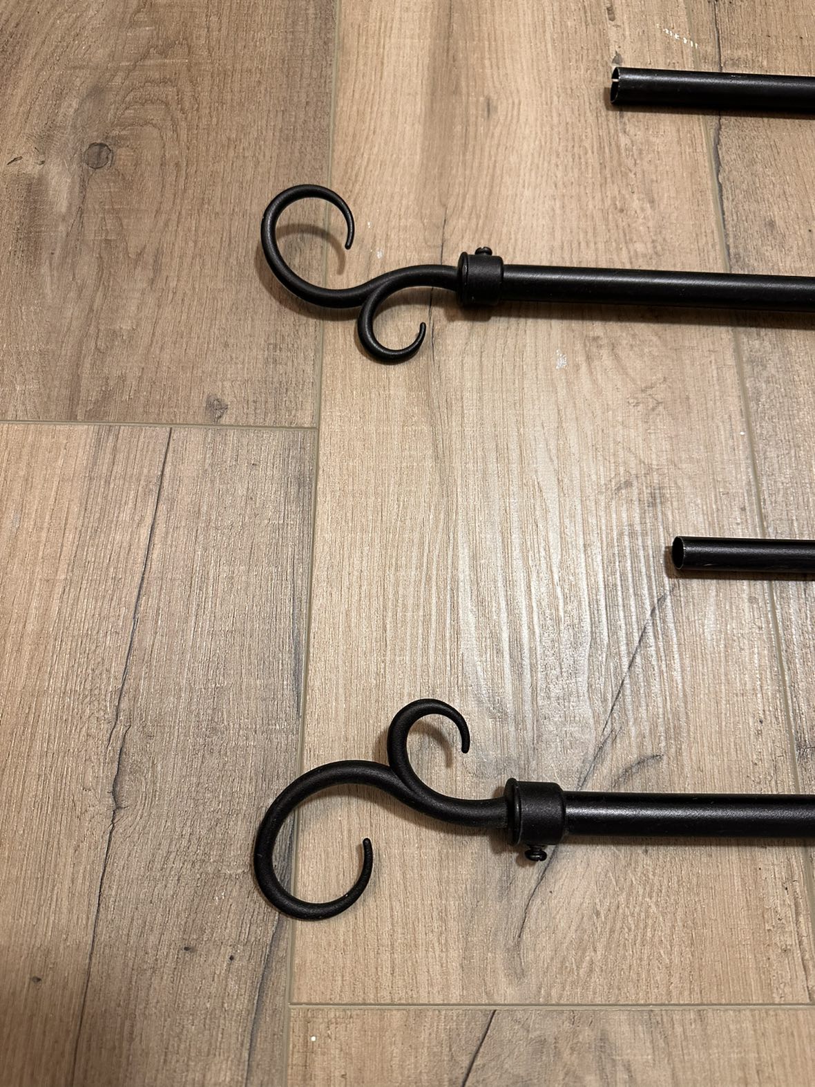 Curtain rails thumbnail