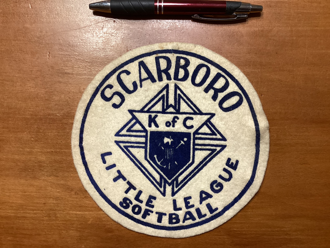 1960’s SCARBORO KNIGHTS OF COLUMBUS LITTLE LEAGUE SOFTBALL crest - photo 2