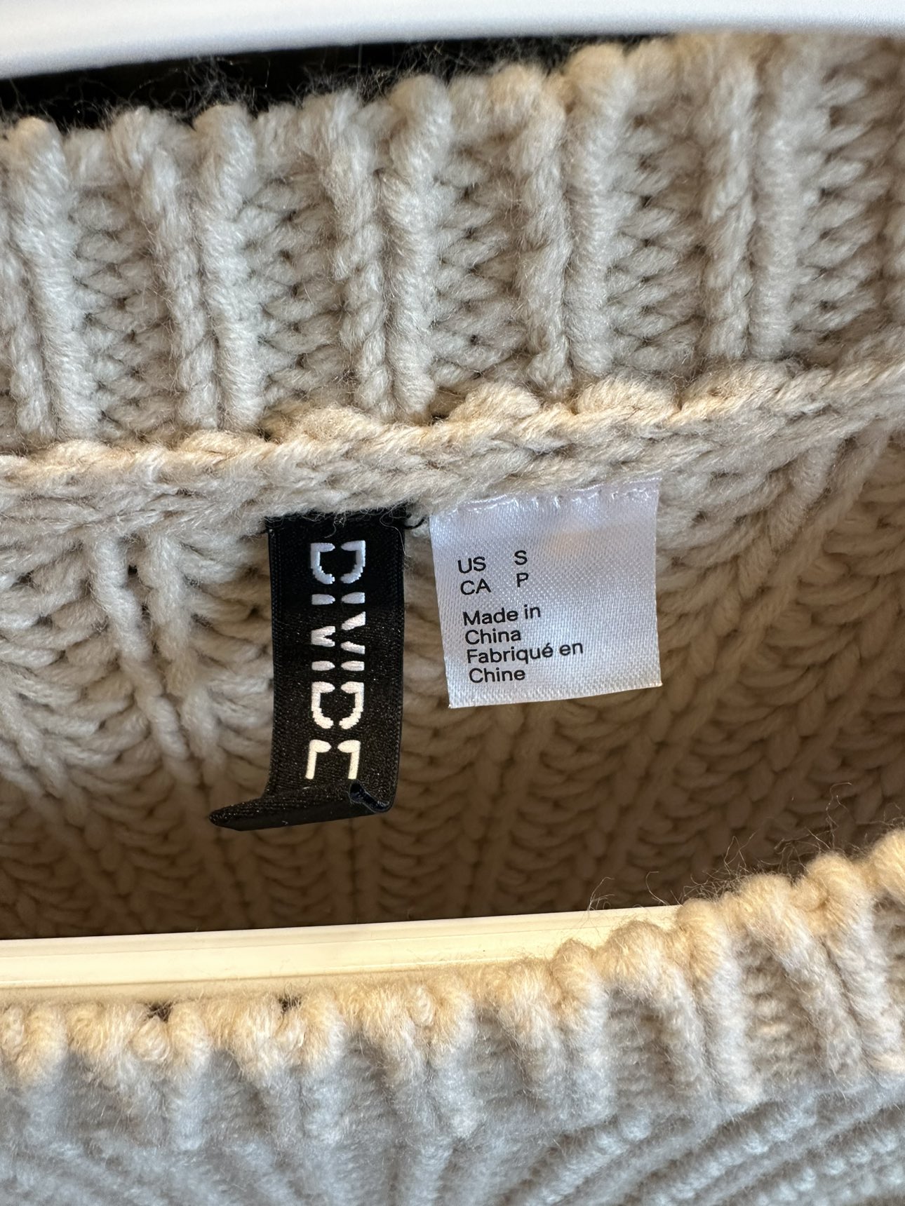 H&M sweater #freecycle - photo 2
