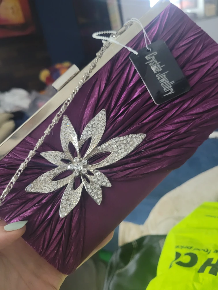 NEW FORMAL PURPLE CLUTCH/HANDBAG thumbnail