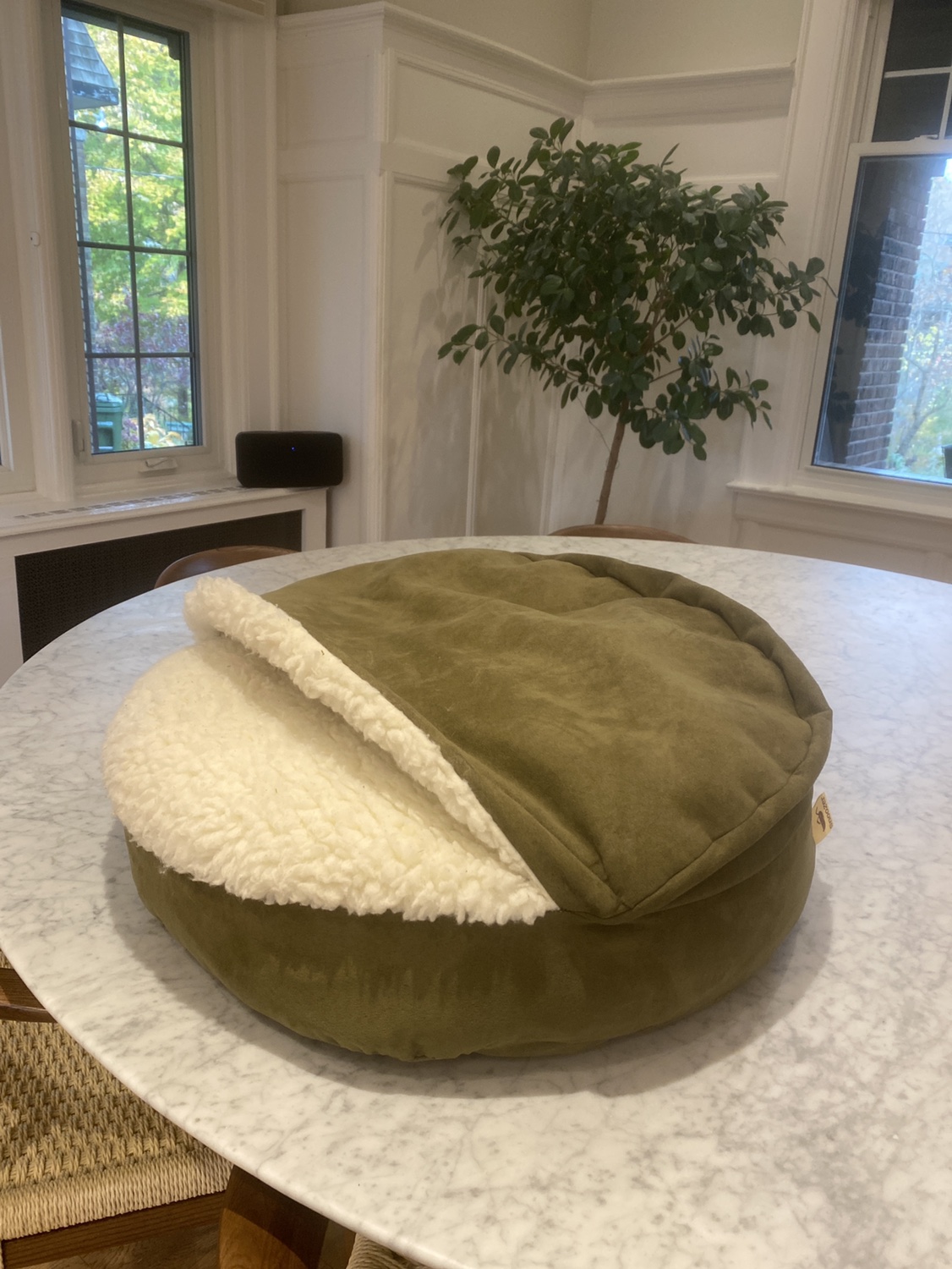 Small Cozy Cave Dog Bed