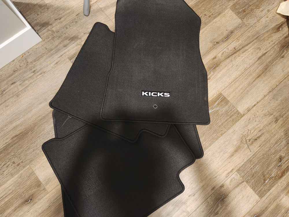 brand new 2021 Nissan kicks mat thumbnail