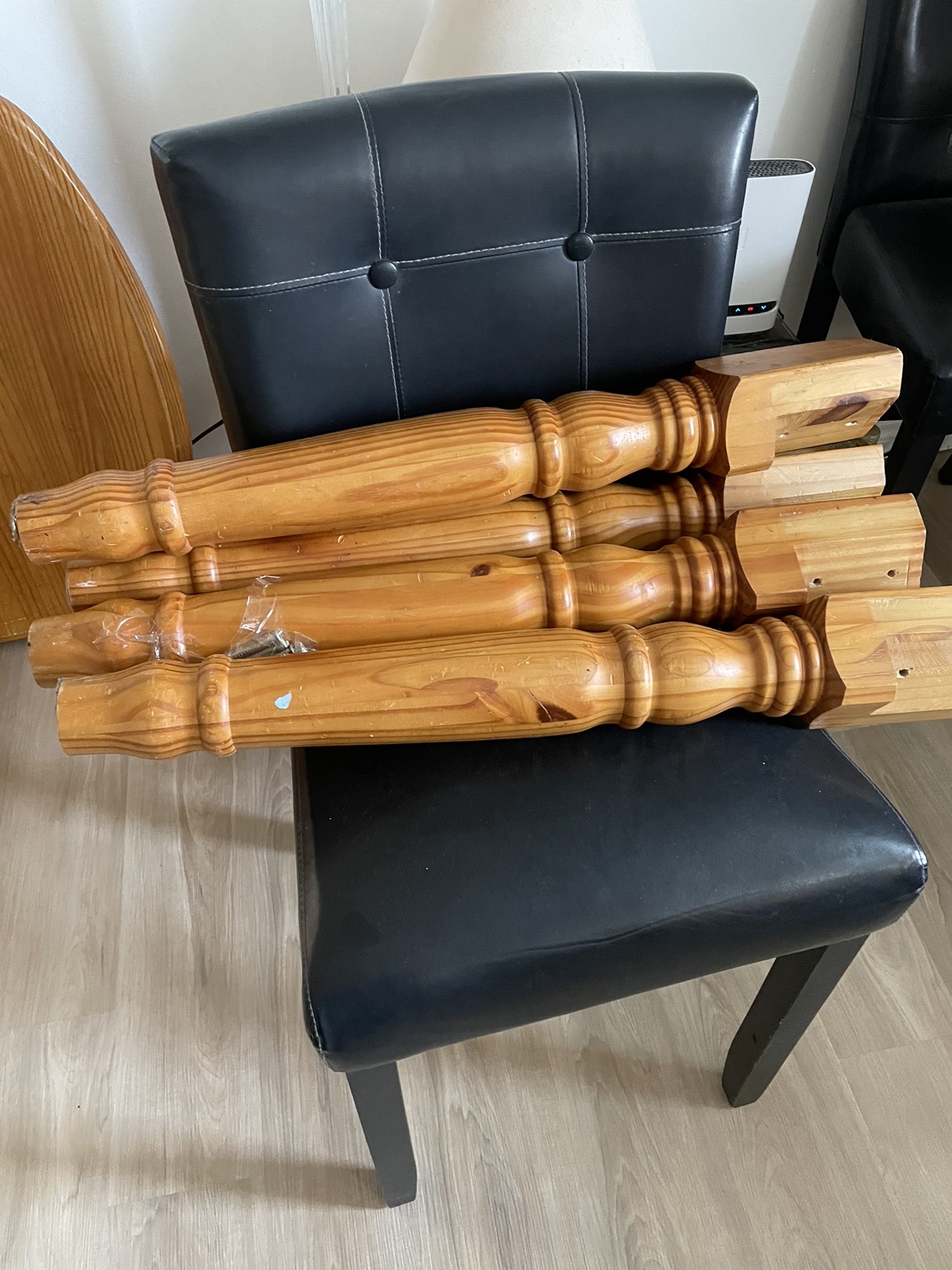 Sturdy wood table (no chairs) - photo 3