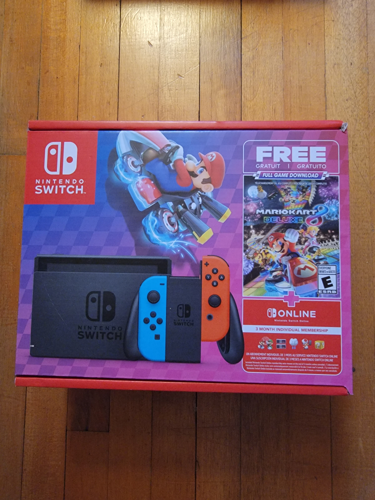 Nintendo Switch™ Mario Kart™ 8 Deluxe Bundle