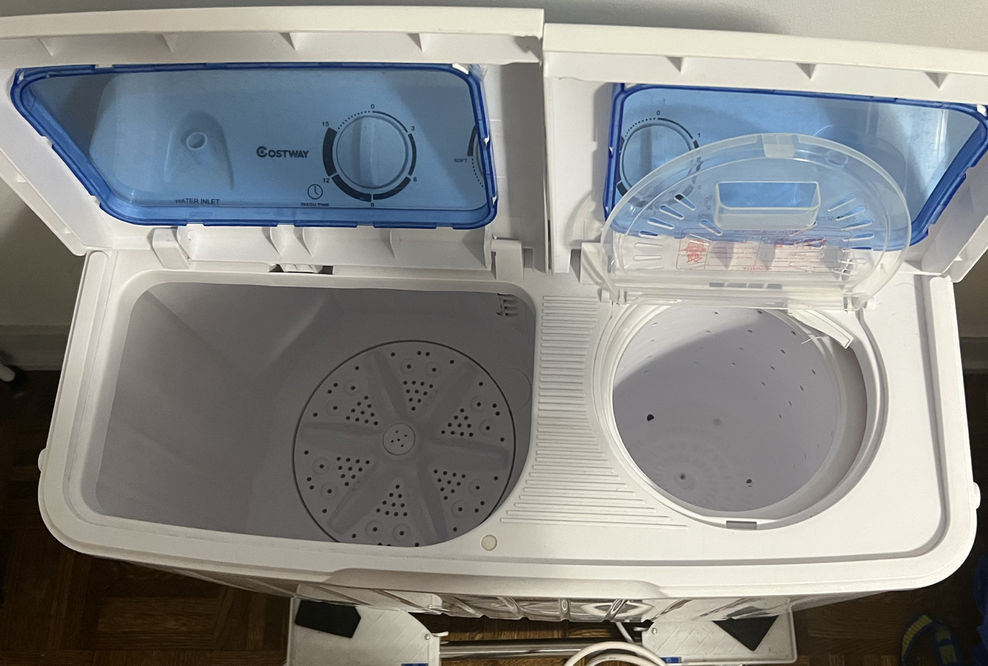 Portable twin tub washing machine