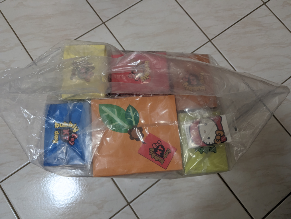 NIB 2015 McDonald's Bubbly Hello Kitty plush set image indicator(6)