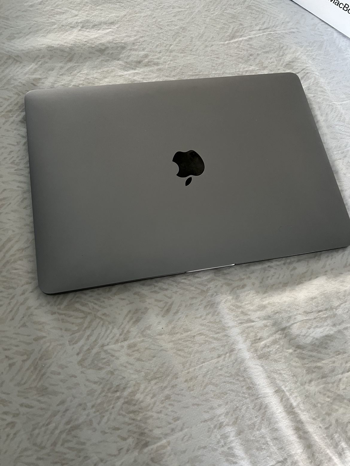 2020 13-inch MacBook Pro image indicator(5)