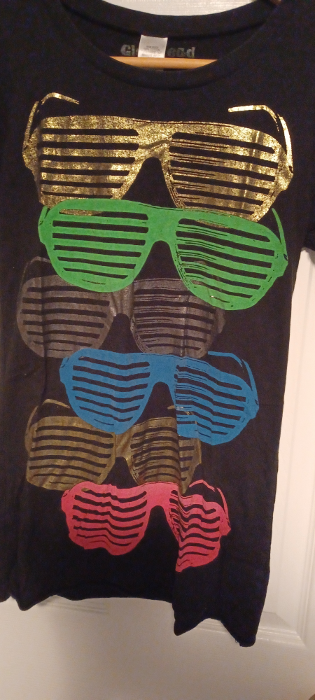 Fitted Tshirt Size Large image indicator(2)