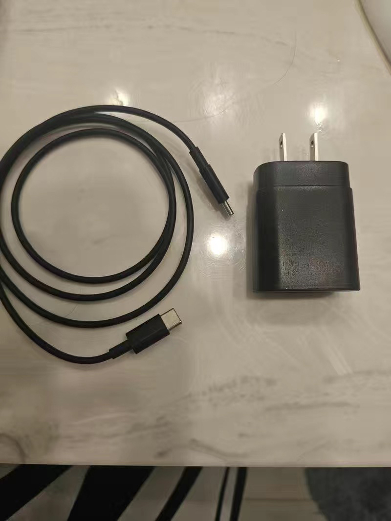 New - 25W Fast Charger for Samsungs + IPhone 15