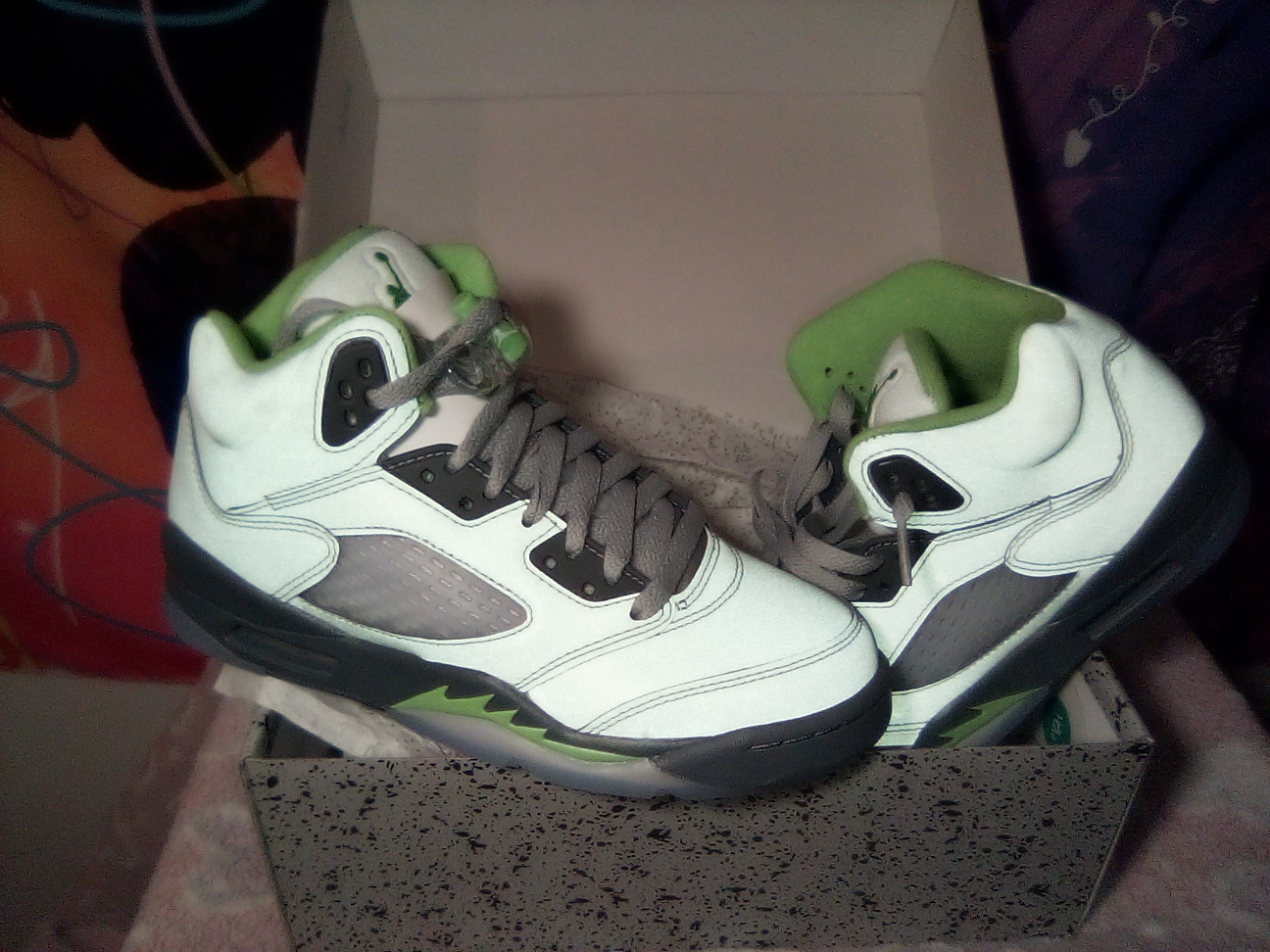 Brand New Air Jordan 5 retro (GS) Size 5Y
