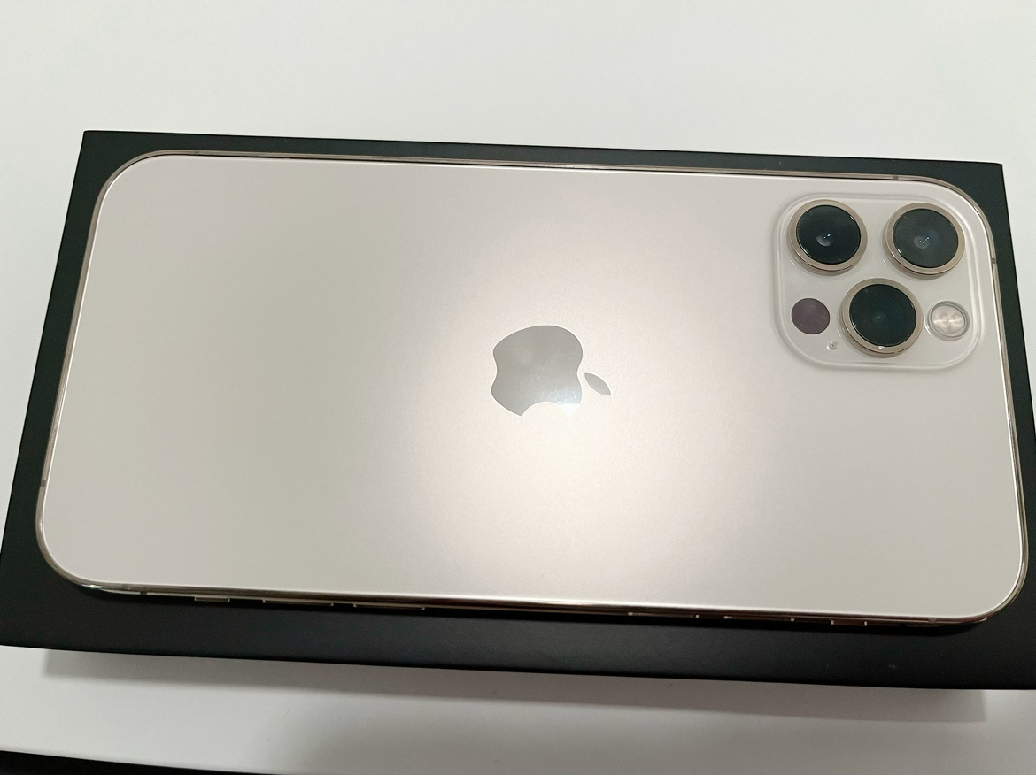 iPhone 12 Pro Gold 128gb unlocked - photo 3