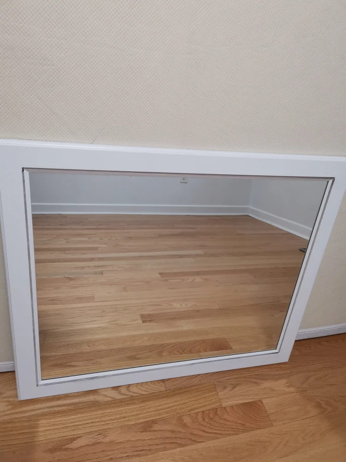 Mirror thumbnail