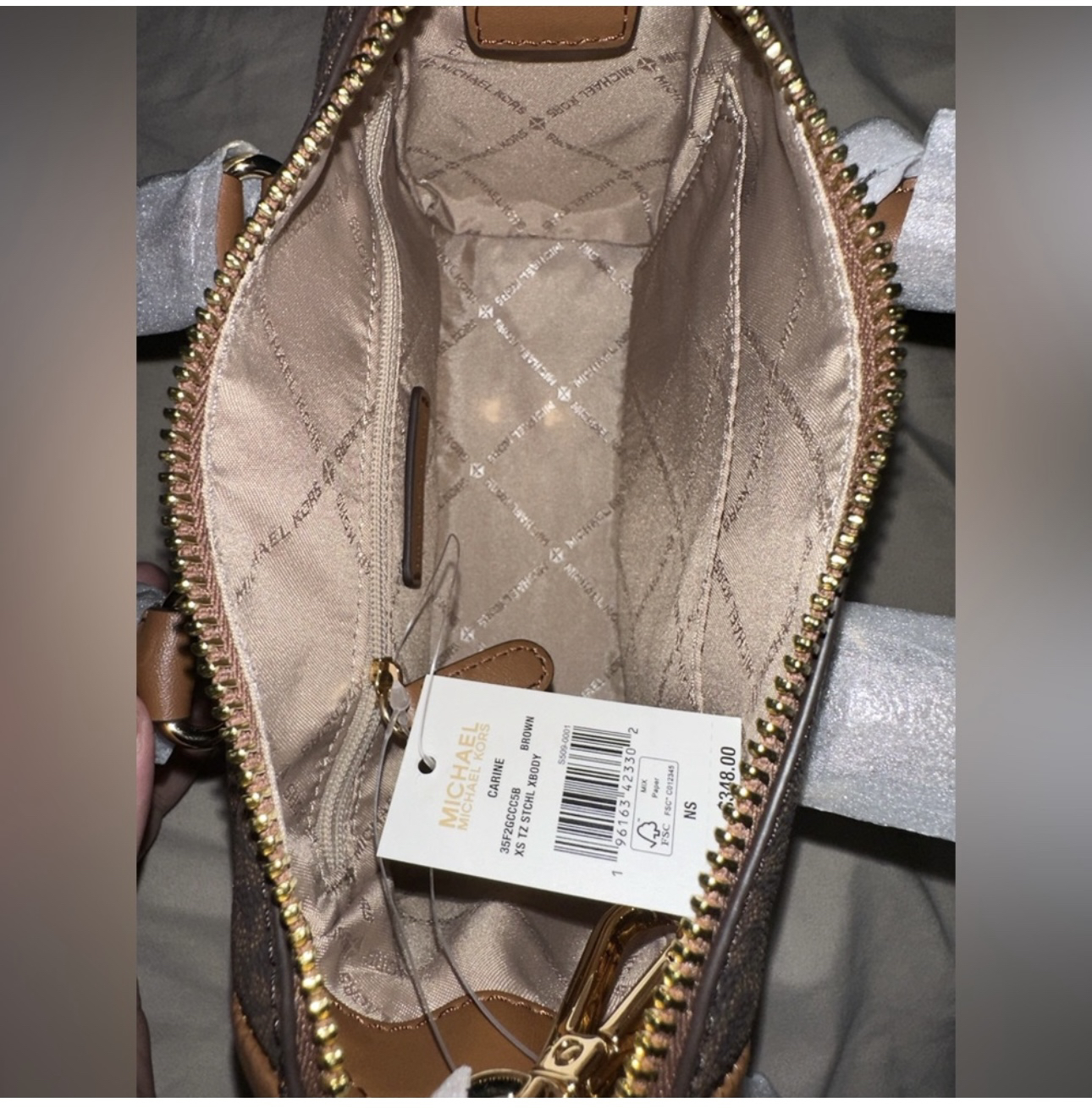 Micheal Kors bag and wallet image indicator(5)