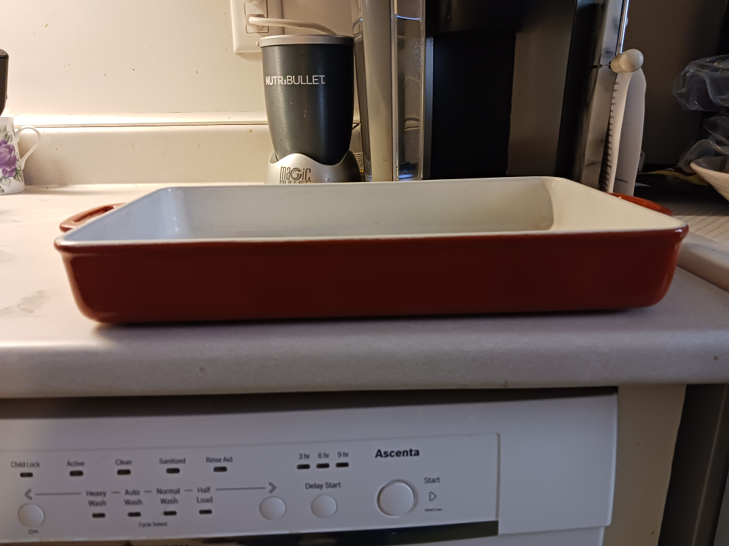 Enameled cast iron lasagna casserole thumbnail