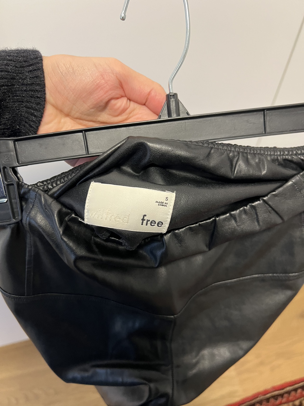 Aritzia / Wilfred Free Leather Leggings - photo 2