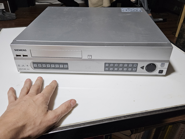 Siemens 8 Channel digital video recorder DVR thumbnail