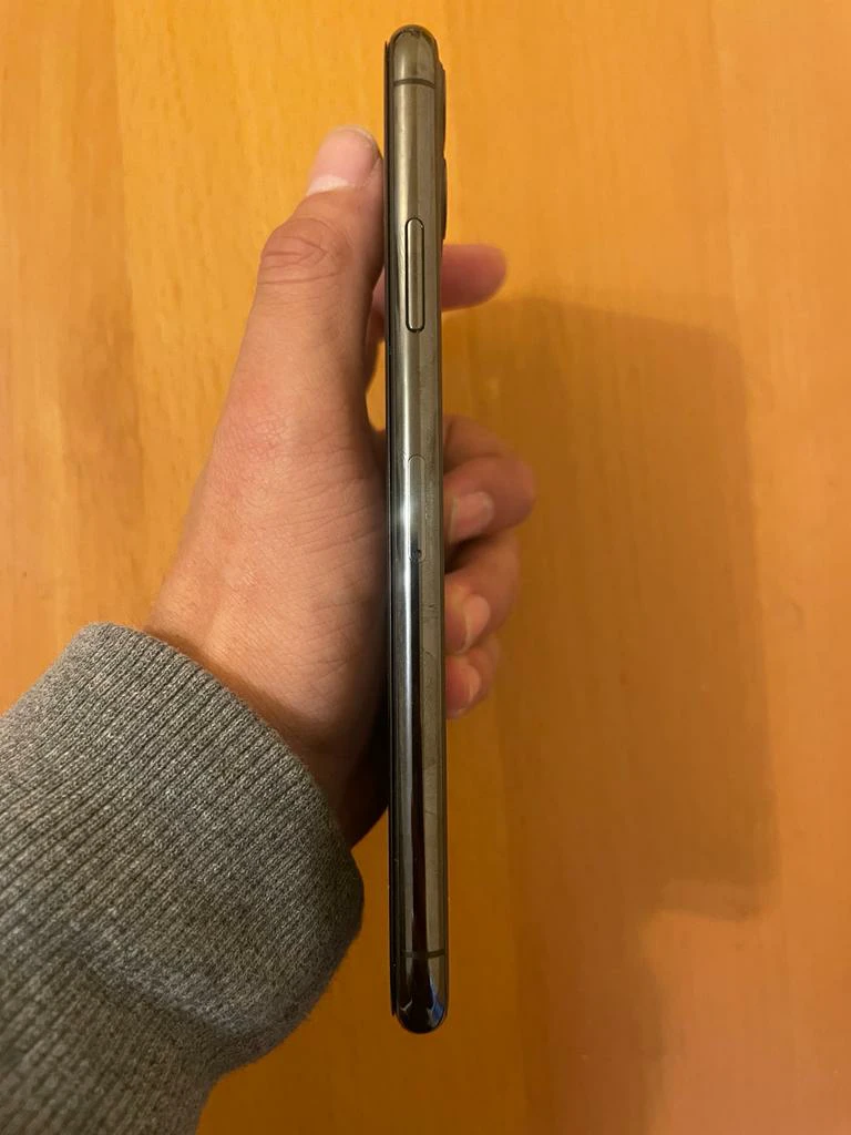 iPhone 11 Pro Max mint condition - photo 5