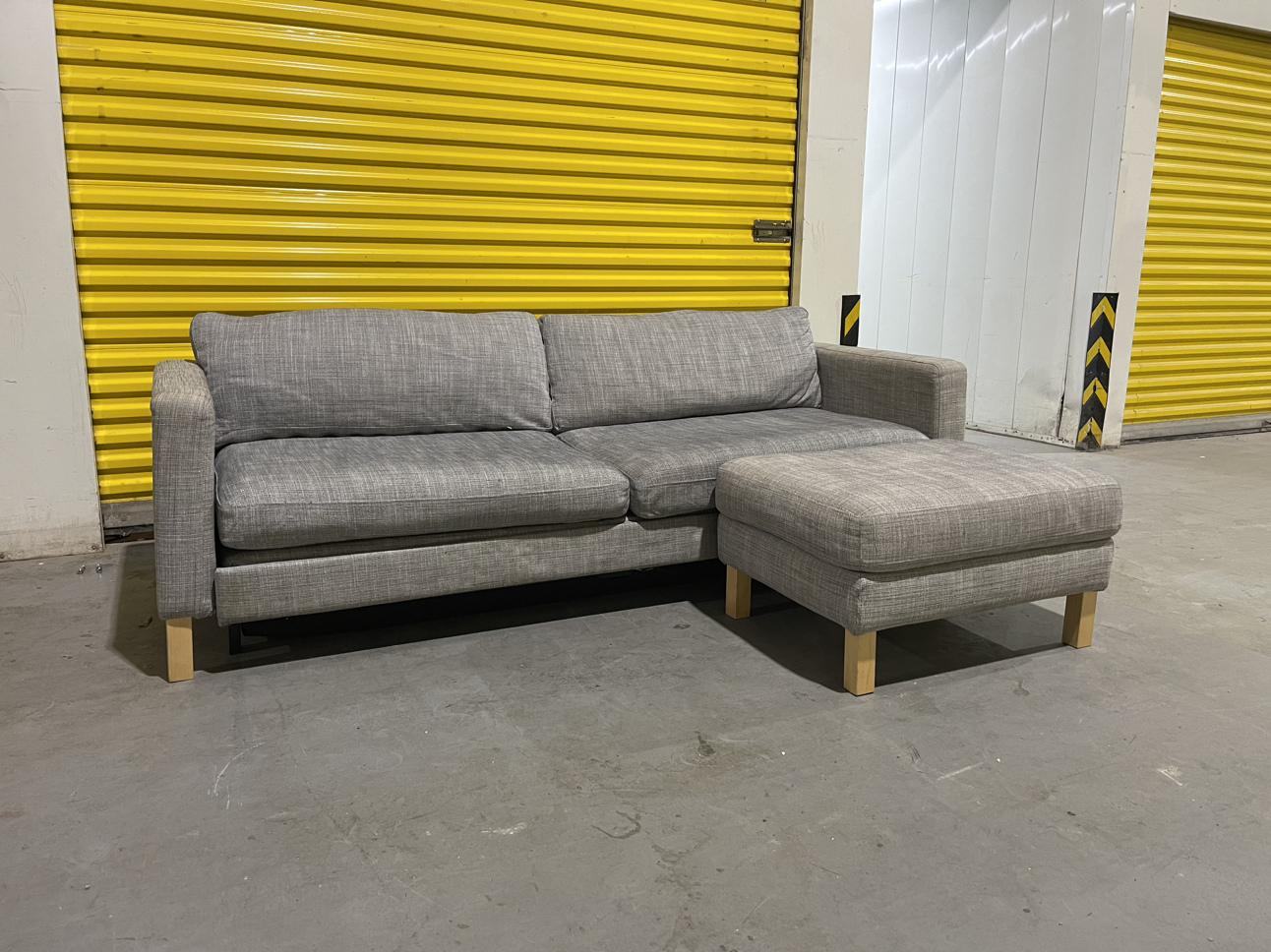 FREE DELIVERY | Comfy Pullout Sofá - photo 3