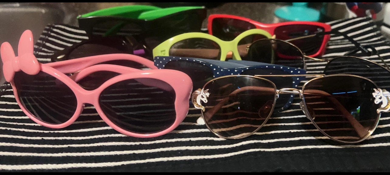 Sunglasses for kids #freecycle thumbnail
