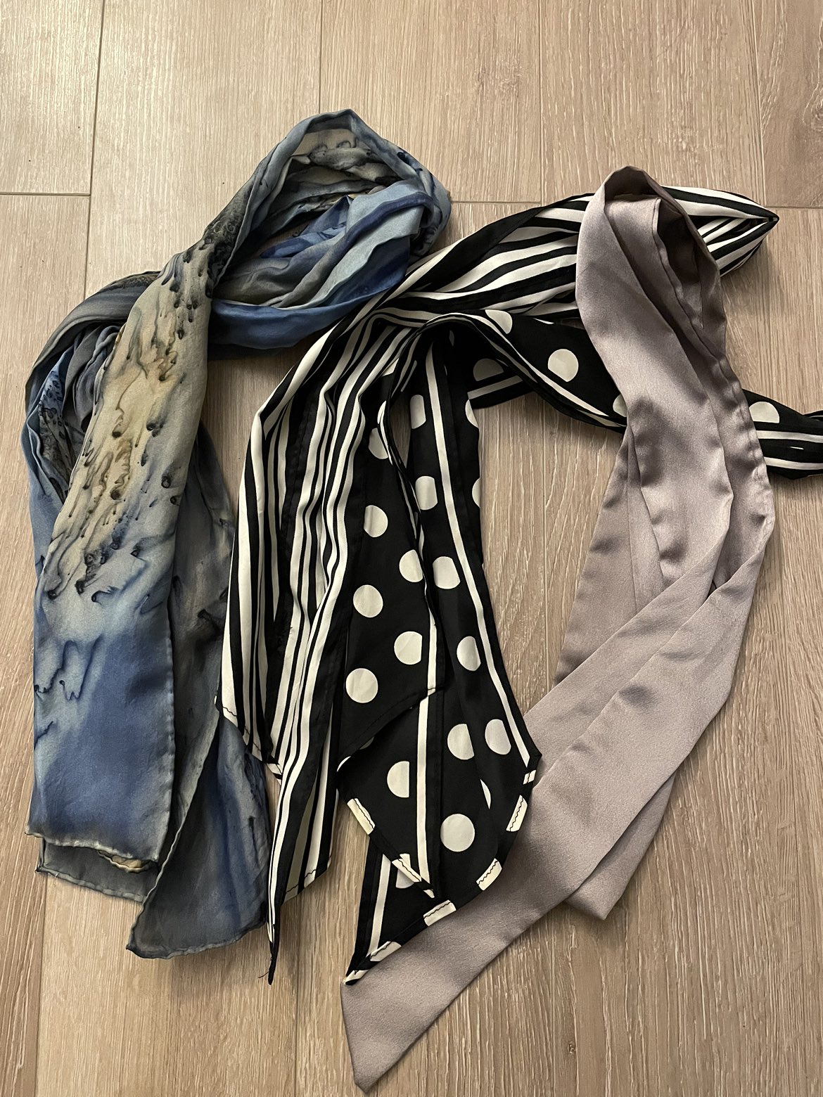 4 chiffon scarves image indicator(2)