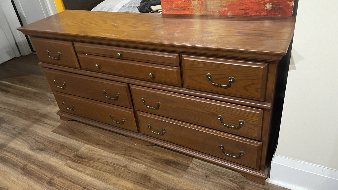Beautiful  Dresser/ buffet table - photo 4