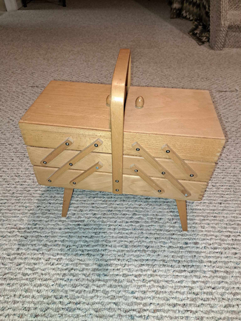 vintage sewing box thumbnail