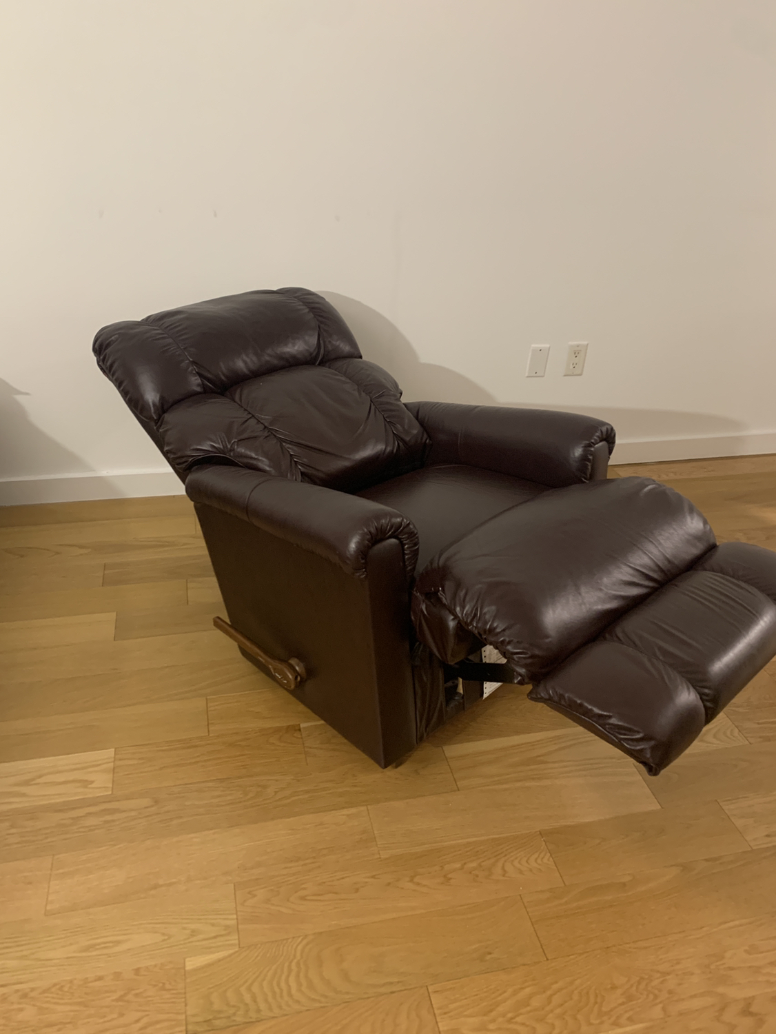 Leather reclining rocking chair - photo 3