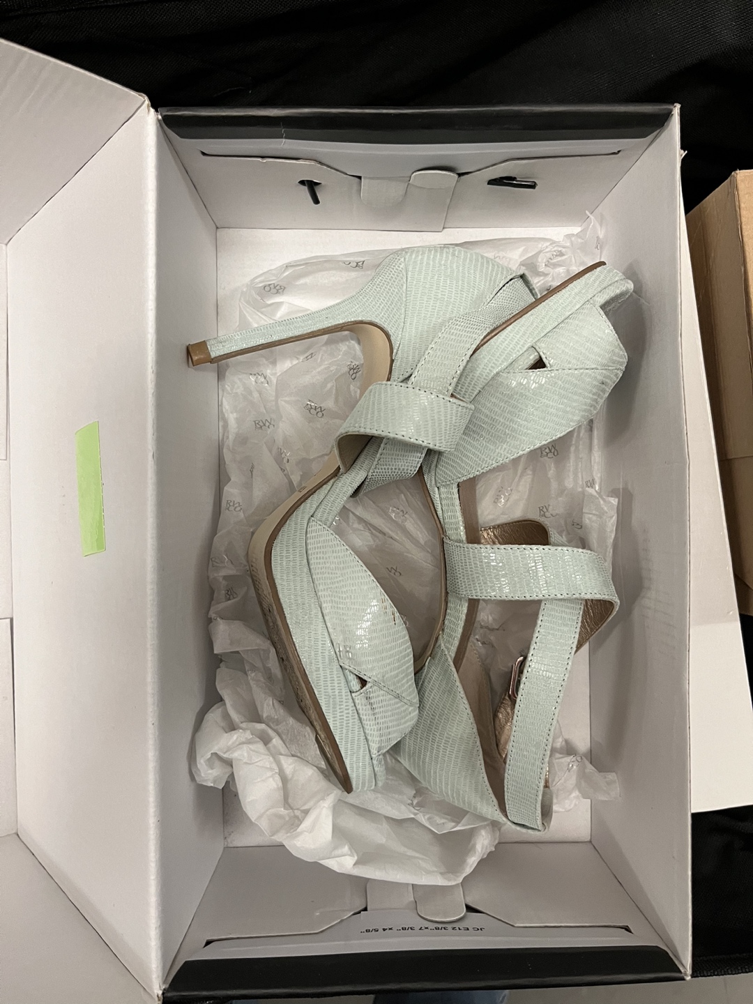 RW&Co Heels image indicator(2)