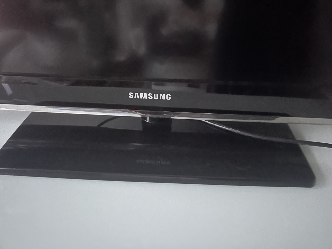 Samsung Tv 31” thumbnail