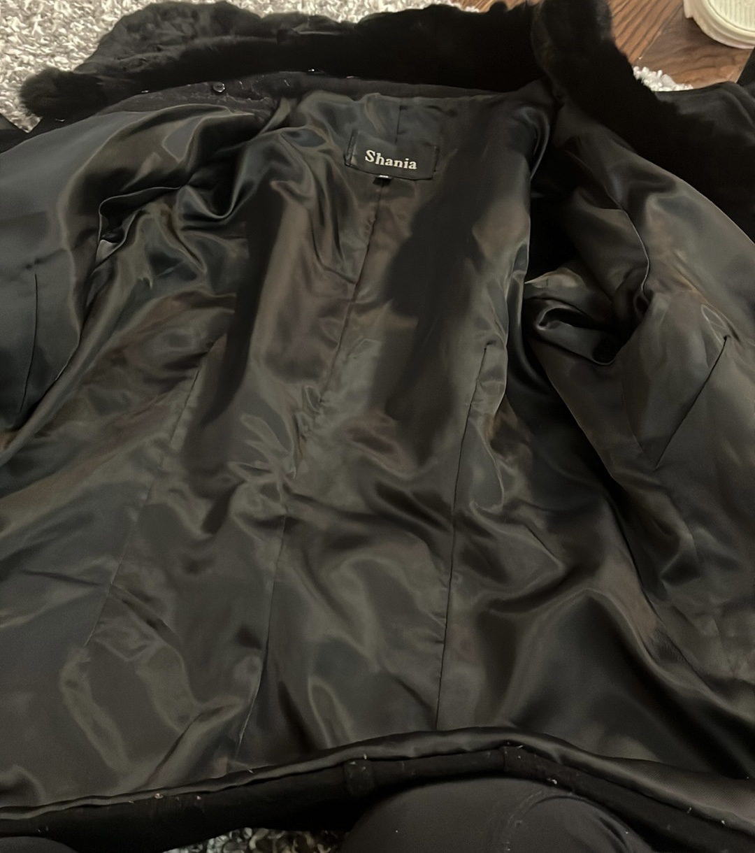 Women’s wool coat size large image indicator(9)