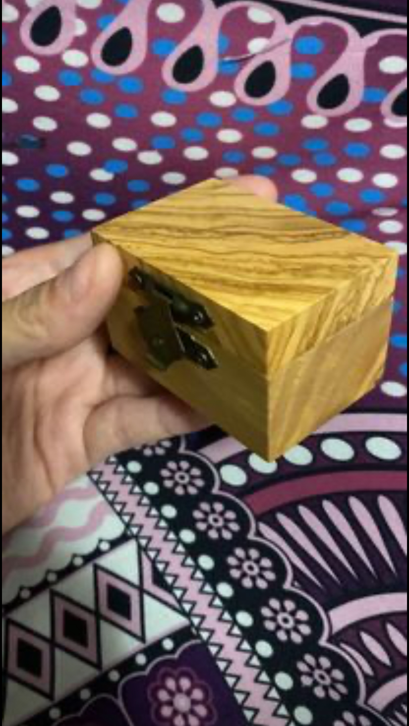 18k dipped Ring with whiskey barrel & guitar string ring image indicator(5)