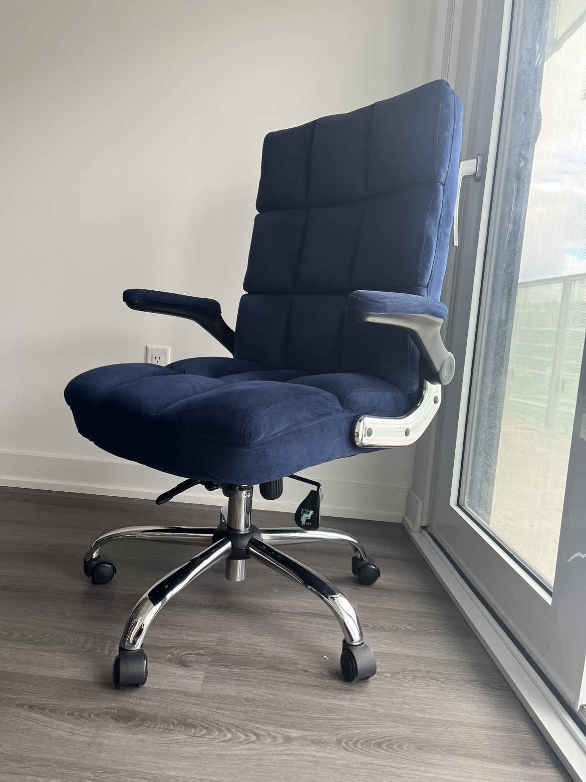 Ergonomic Executive Chair - photo 3