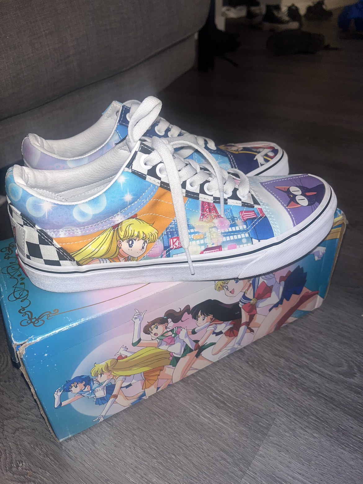 Sailor Moon Vans Size 9 Women - photo 5