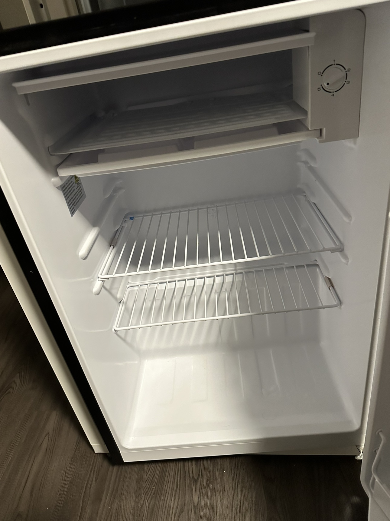 Mini fridge - photo 2