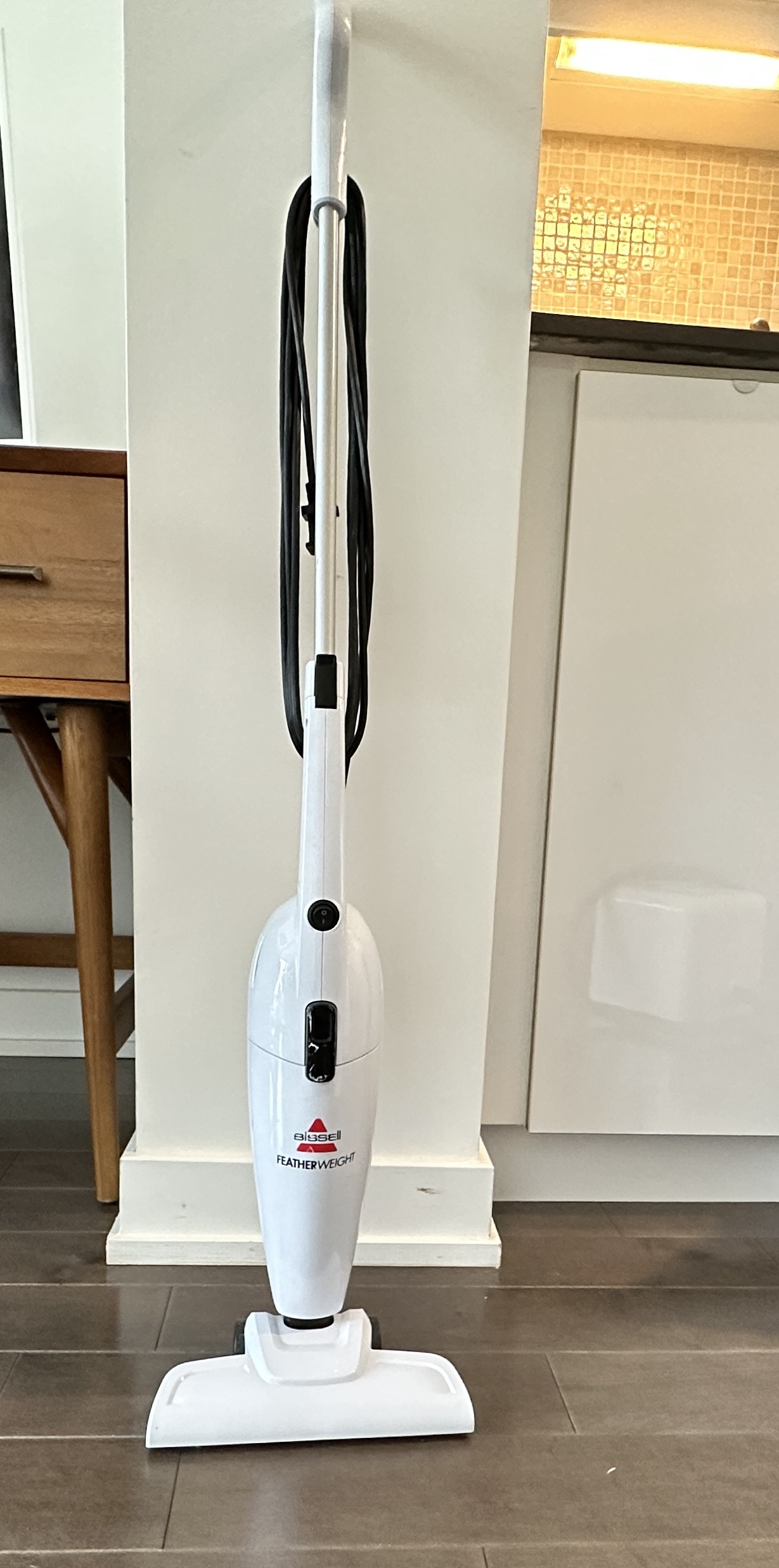 Bissell Stick Vacuum Featherweight White