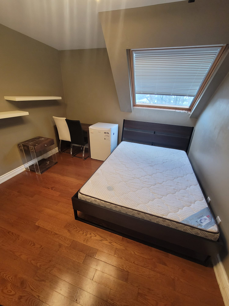 Queen Bed