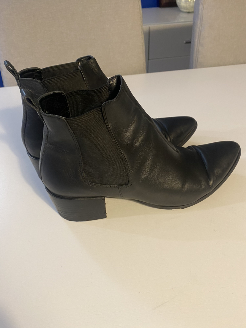 Chelsea boot black leather - photo 2