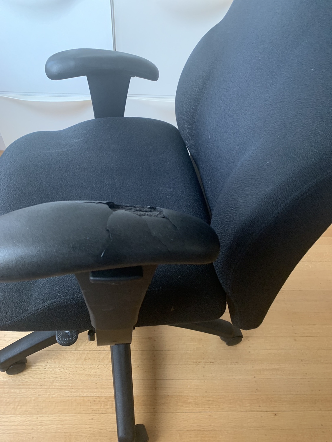 #freecycle chair - photo 2