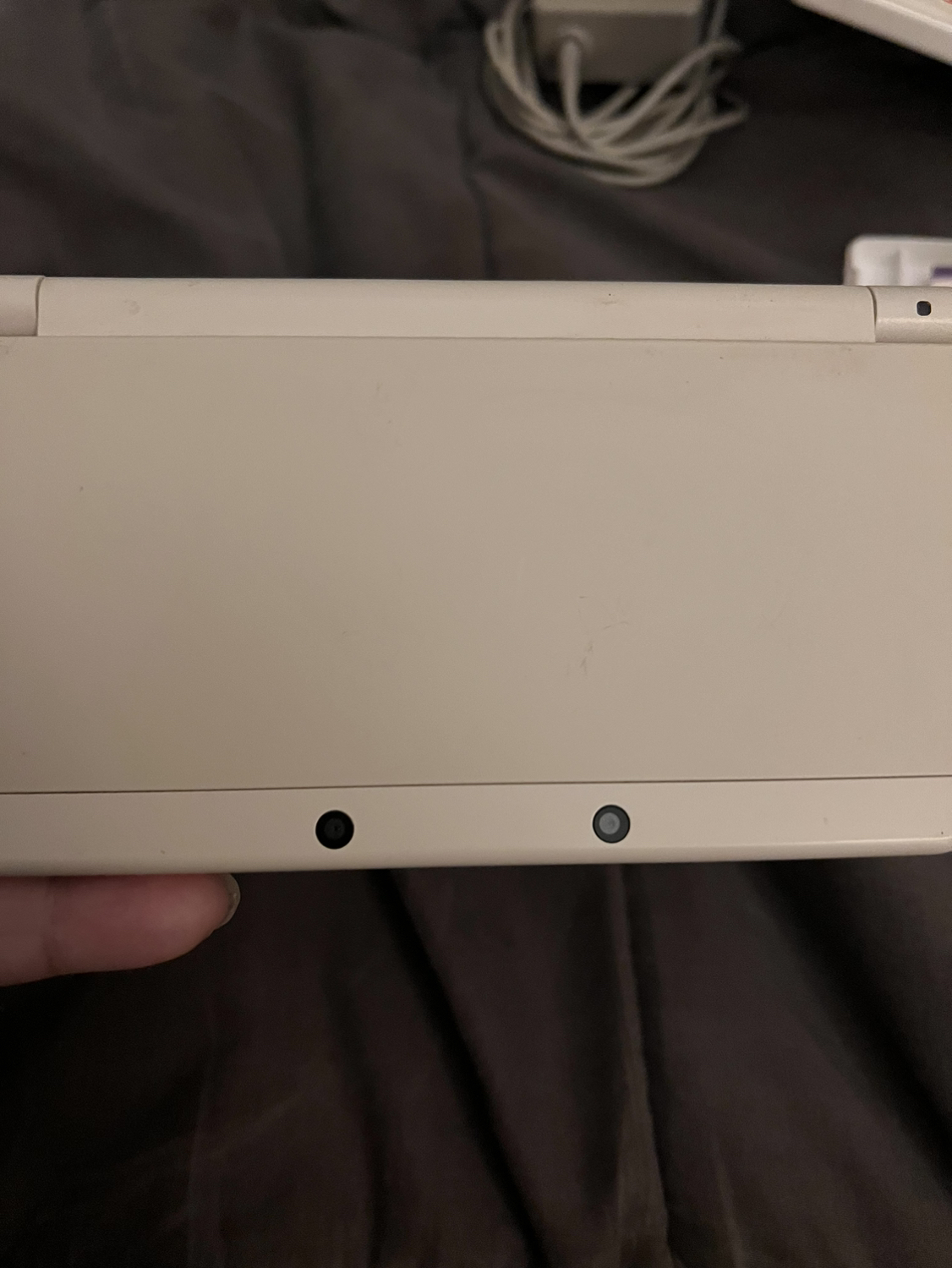 New Nintendo 3ds European Edition + Games thumbnail