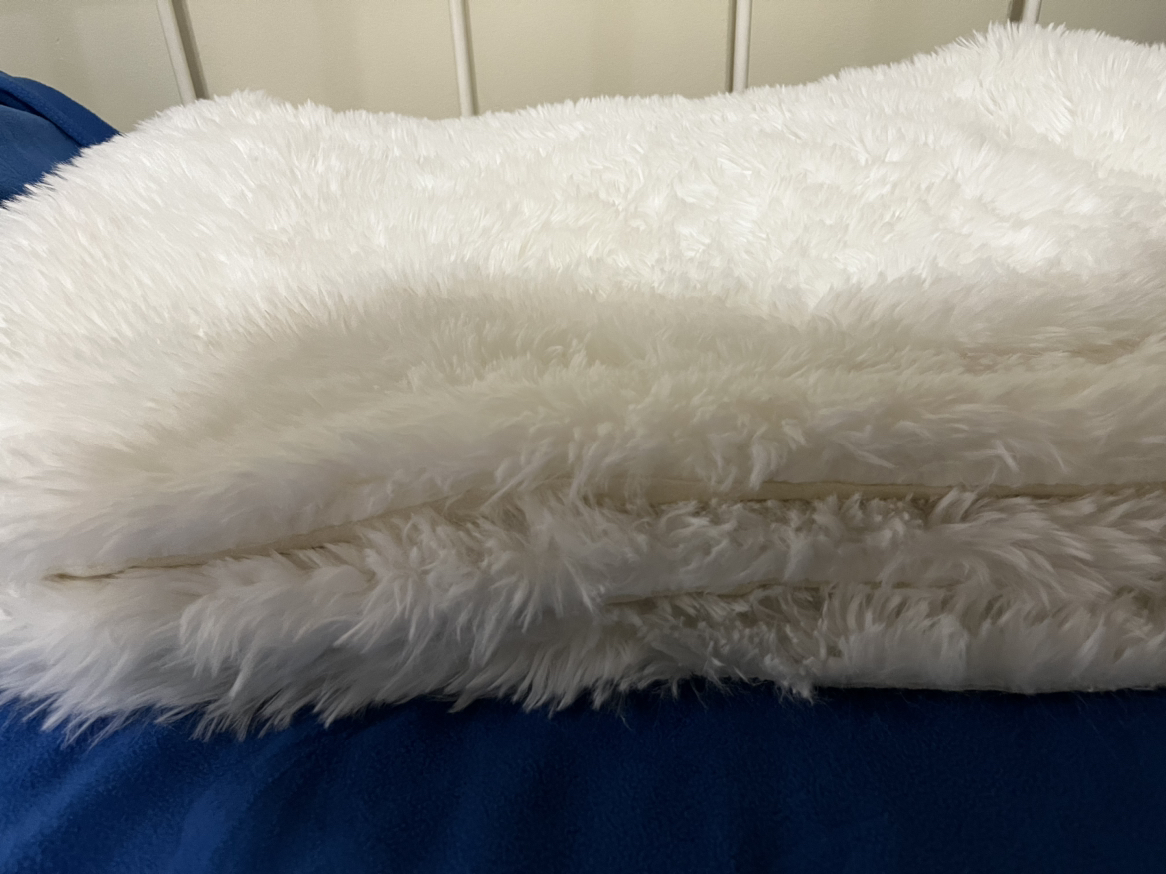 White comfy mat cut pieces - 8 pieces( 4 small and 4 medium - photo 4