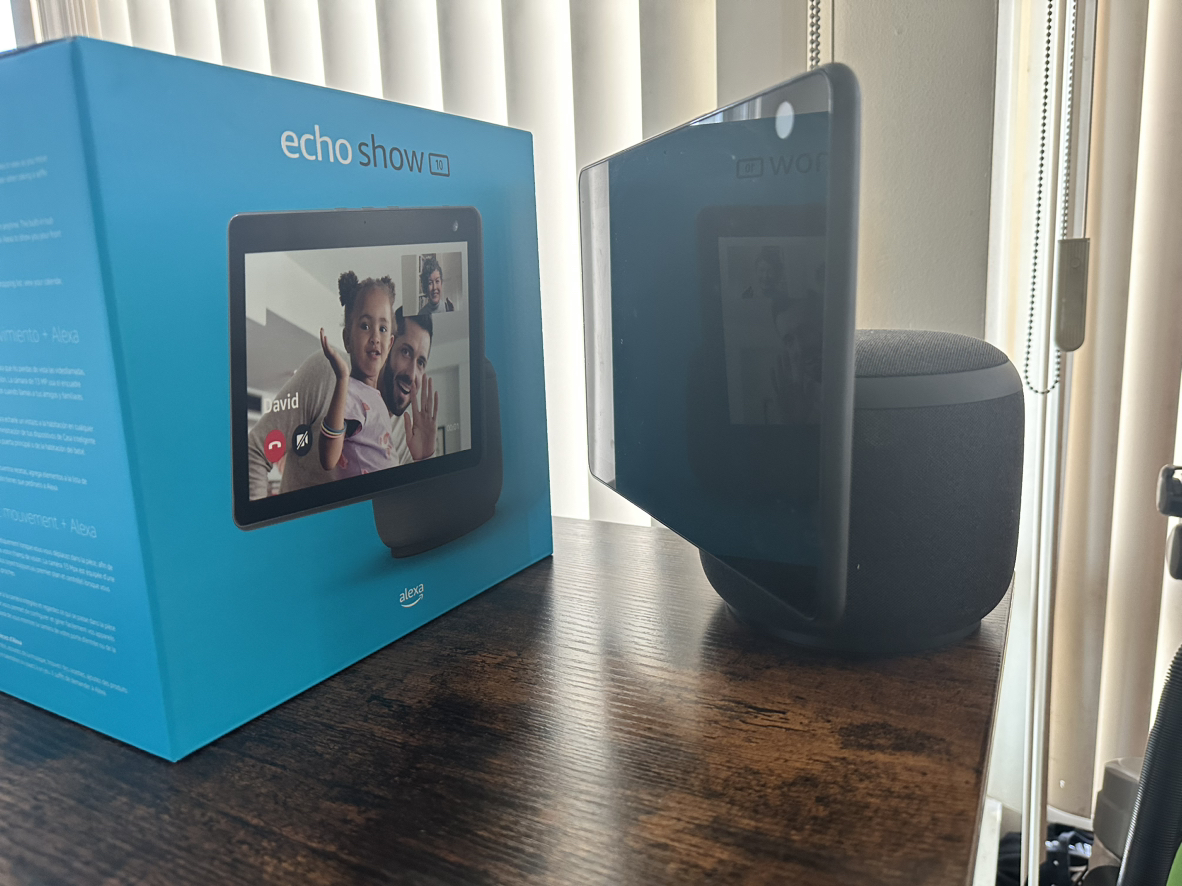 Echo Show 10 (3rd Gen) | with Alexa Charcoal - photo 3