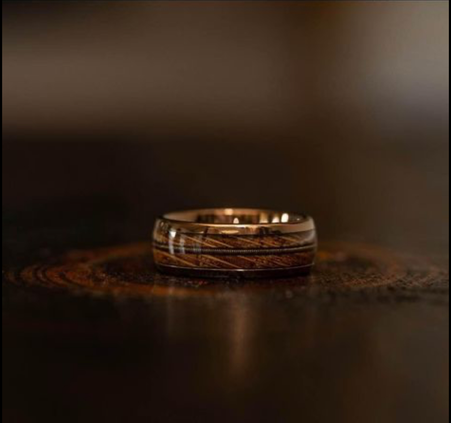 18k dipped Ring with whiskey barrel & guitar string ring image indicator(4)