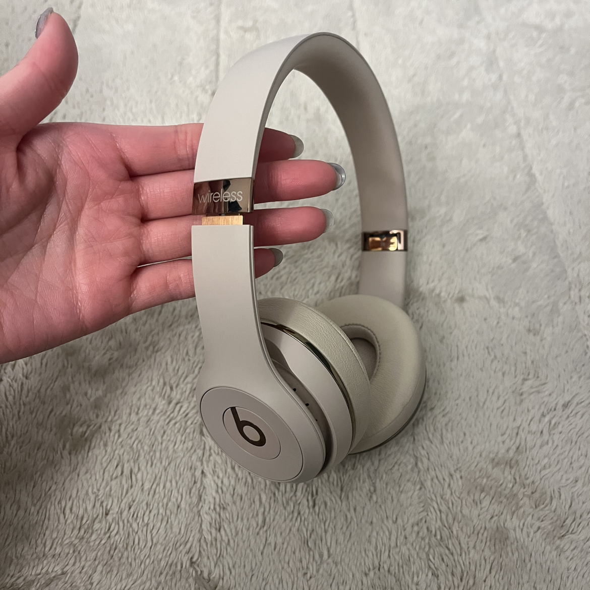 Beats on-ear head phones - photo 4