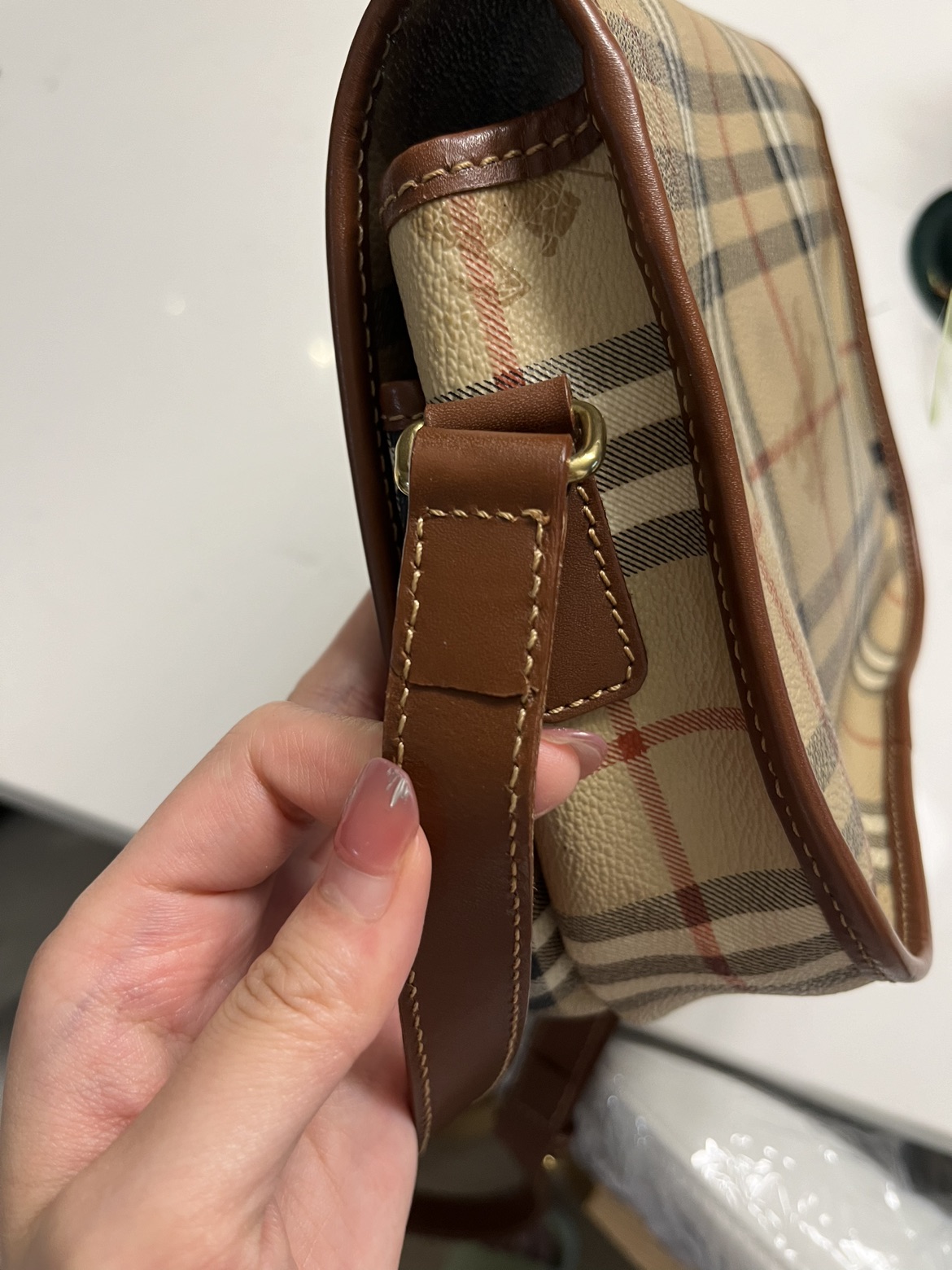 Authentic Vintage Burberry Purse image indicator(3)