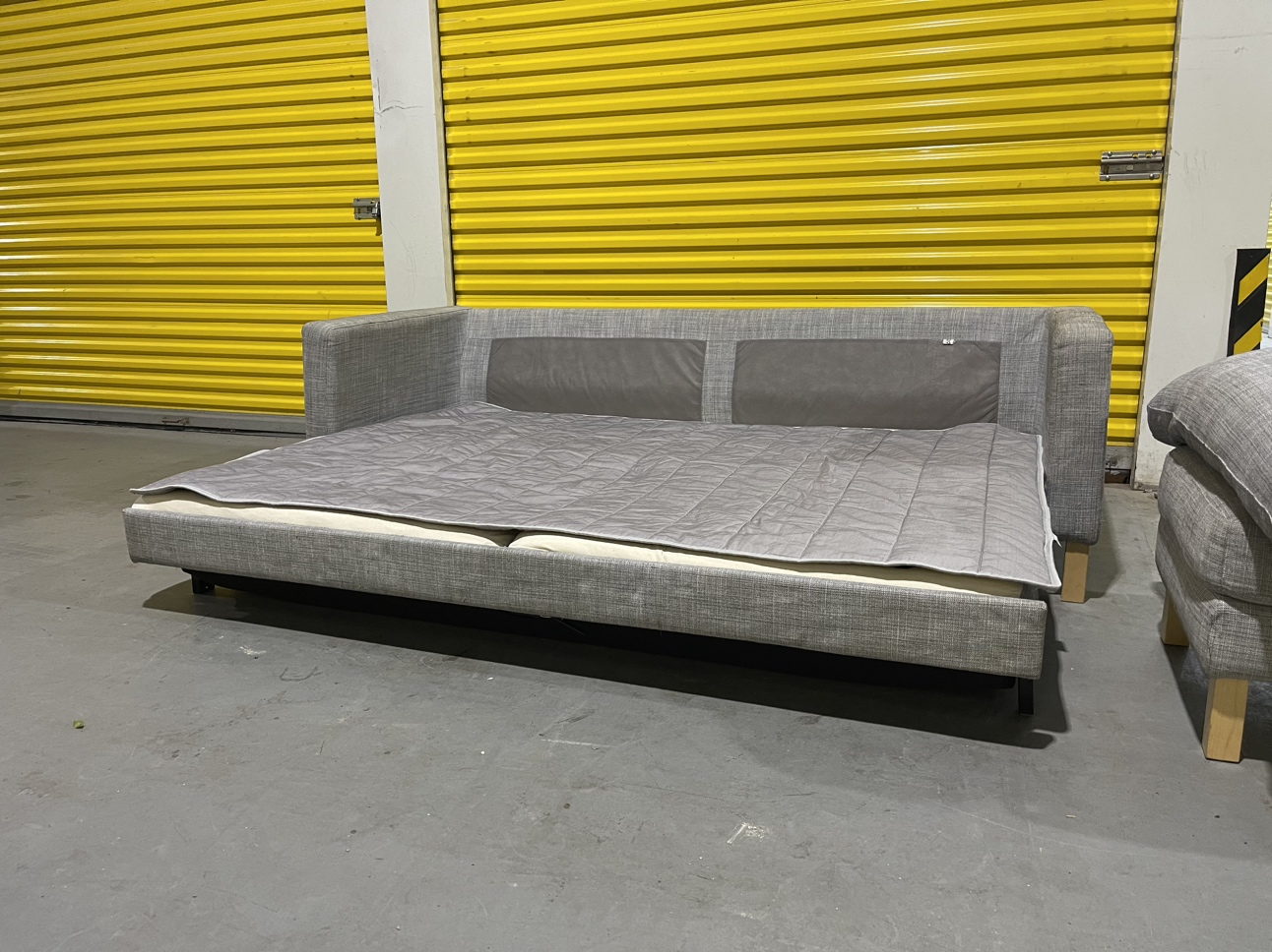 FREE DELIVERY | Comfy Pullout Sofá - photo 5