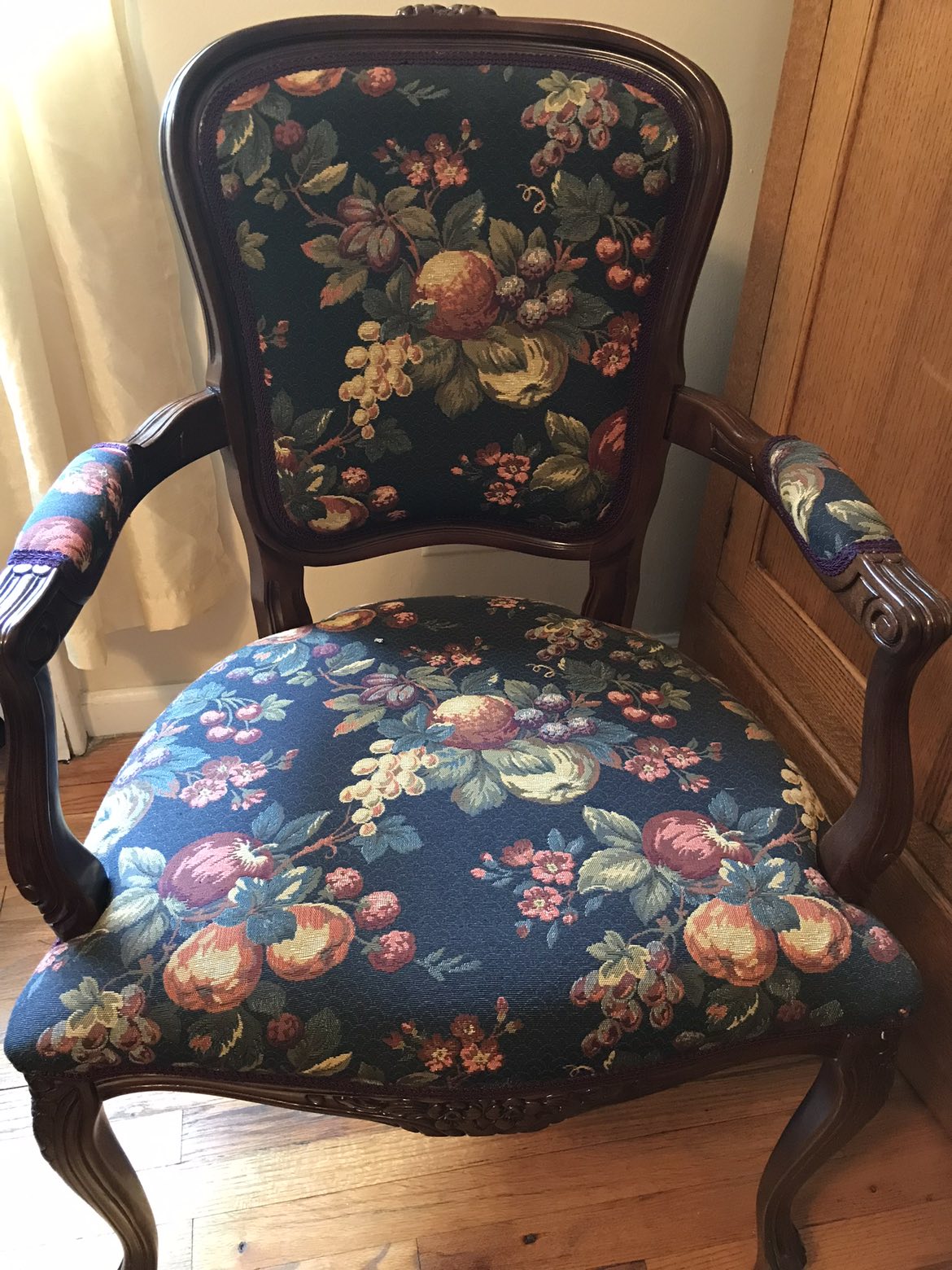 Accent Chair ❄️
