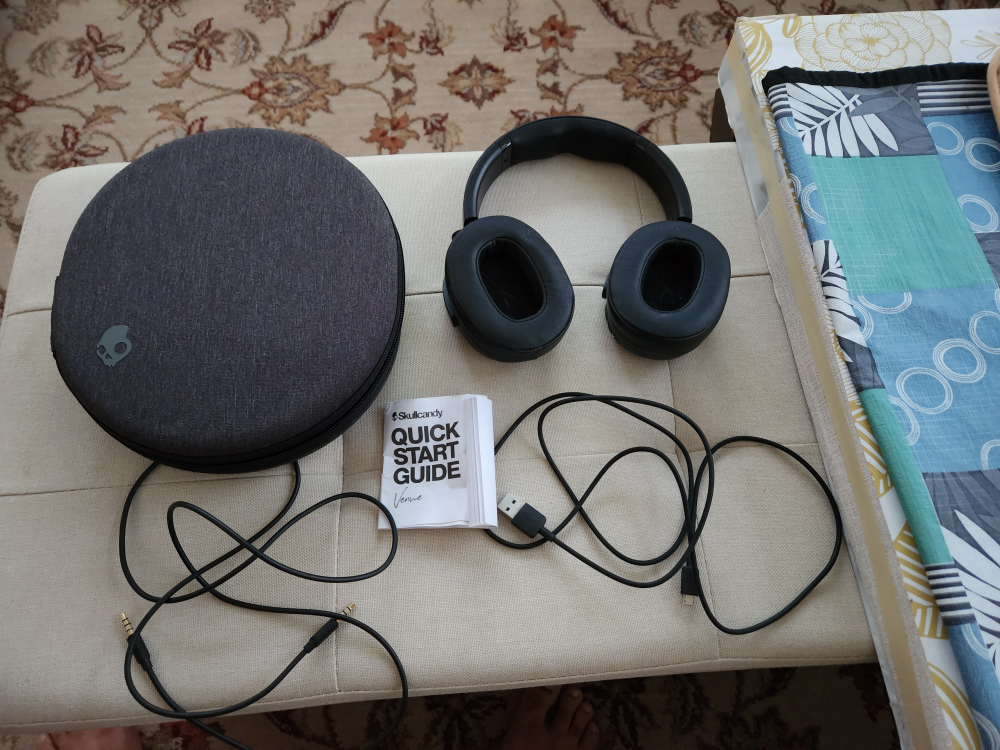 skullcandy Venue bluetooth headphone thumbnail